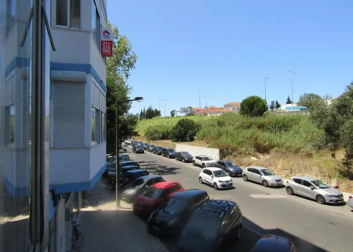 Casa Encantada - Benfica Apartment *